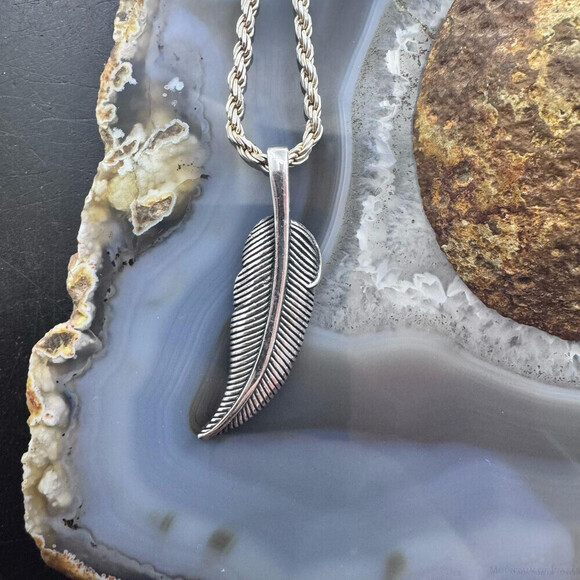 Sterling Silver Southwestern Style Engraved Feather Unisex Pendant - Picture 2 of 10